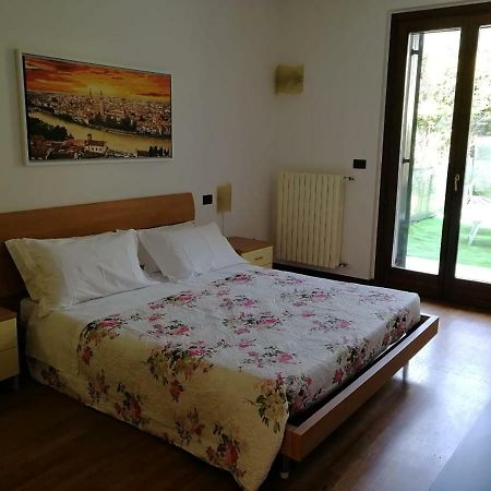 Home Sweet Home Кастельнуово-дель-Гарда Екстер'єр фото