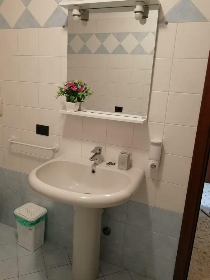 Home Sweet Home Кастельнуово-дель-Гарда Екстер'єр фото